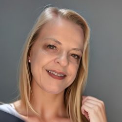 Dra. Ana Maria Aloise